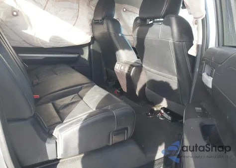 2014 Toyota Tundra Limited 5.7L V8 z USA, uszkodzony, nr VIN 5TFHW5F10EX401819